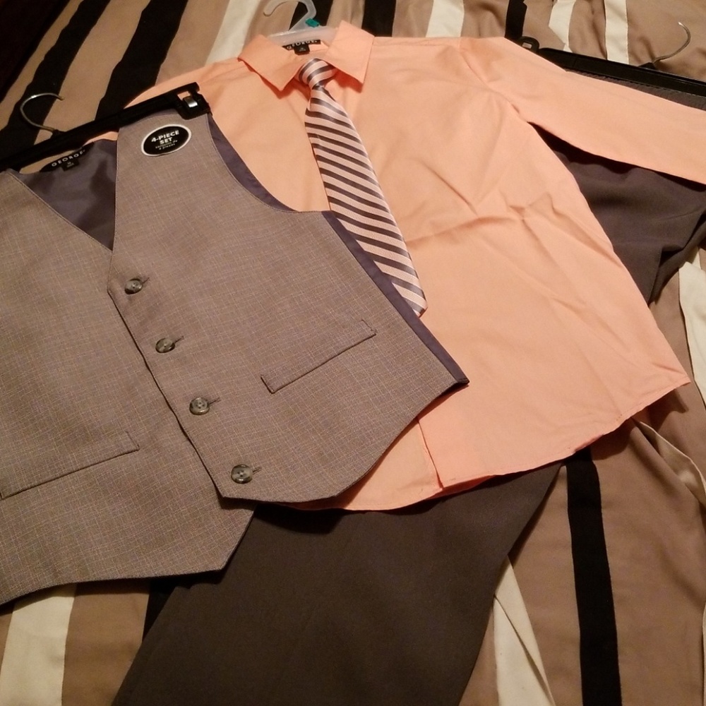 Boys suit size 10